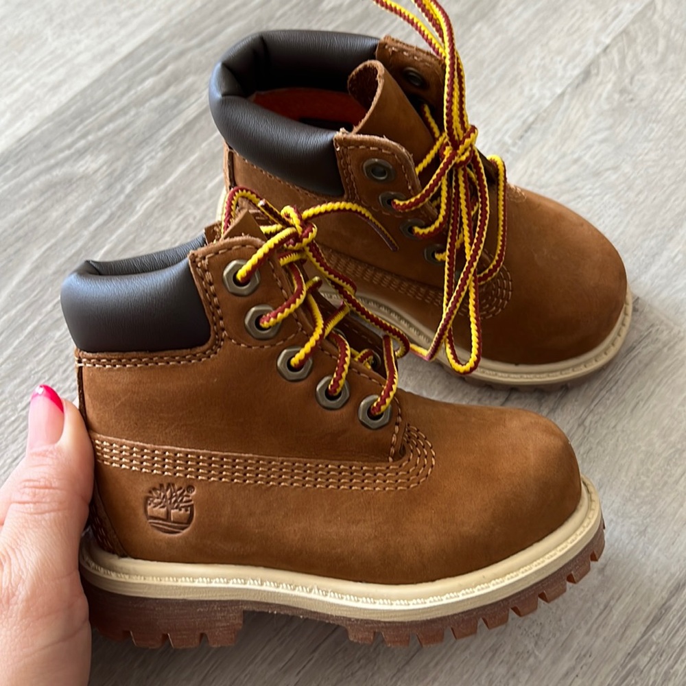Toddler timberland boots size 5